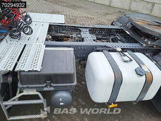 2019-mercedes-benz-arocs-2046-1327026-46048944