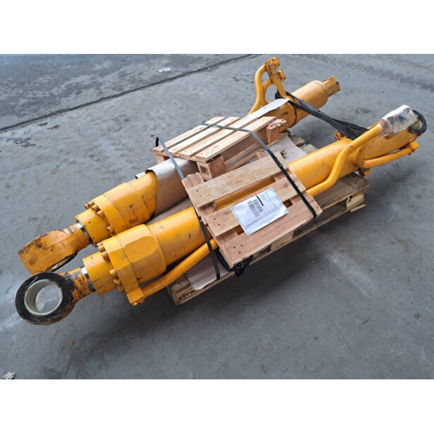 2009 هيونداي R360-46049016