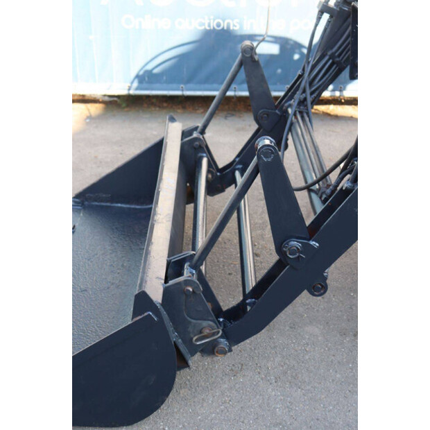 Hinomoto CX18-46049083