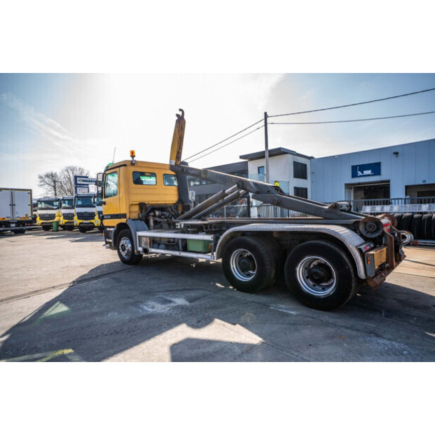 2003 مرسيدس بنز Actros 2635-46049230