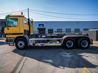 2003-mercedes-benz-actros-2635-1433508-46049238