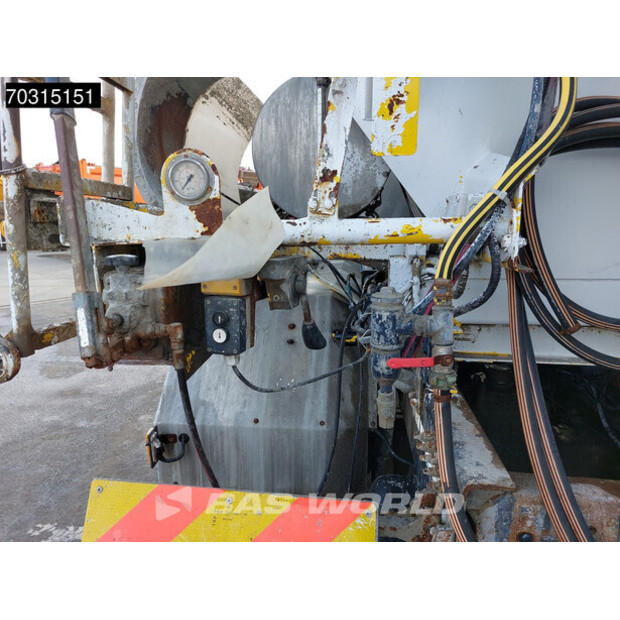 2014 فولفو FMX 370-46049917