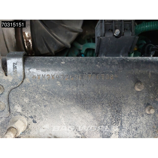 2014 فولفو FMX 370-46049940