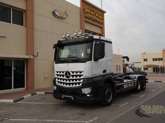 2017-mercedes-benz-arocs-2545-46053666