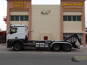 2017-mercedes-benz-arocs-2545-46053673
