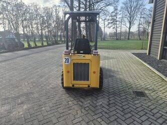 2023-knikmops-46054274