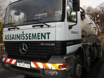 صورة ل شاحنات فراغ 2003 مرسيدس بنز 4140