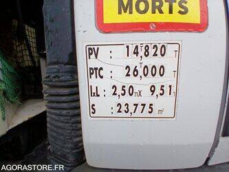 2010-renault-premium-1433601-46064329