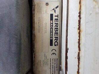 2010-renault-premium-1433601-46064333