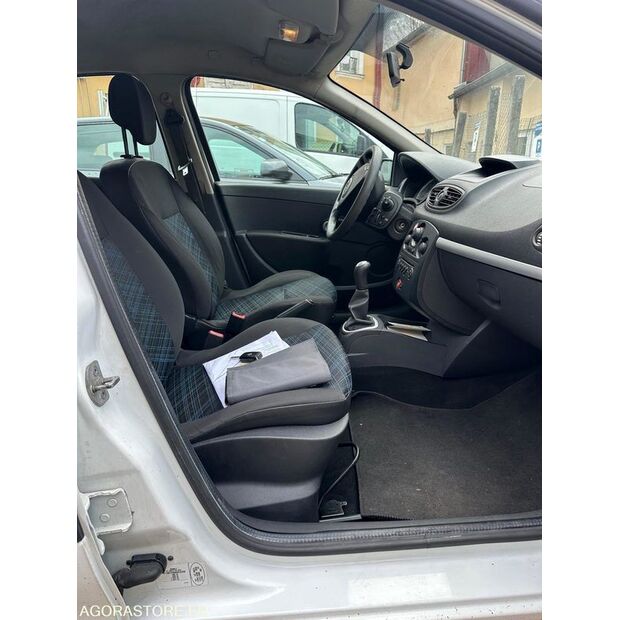 2008 Renault Clio-46064338