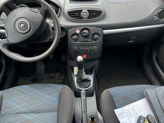 2008-renault-clio-1433602-46064342