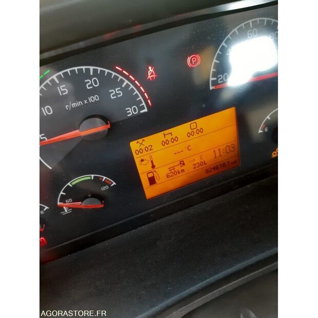 2006 فولفو FM-46064346