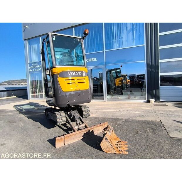 2016 Volvo EC18D-46064668
