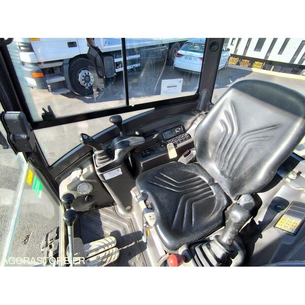 2016 Volvo EC18D-46064669