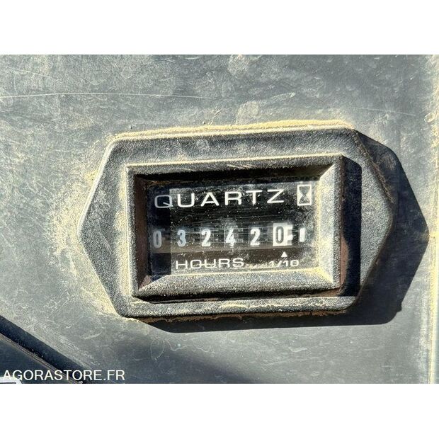 2016 كوبيلكو SK45SRX-6-46064760