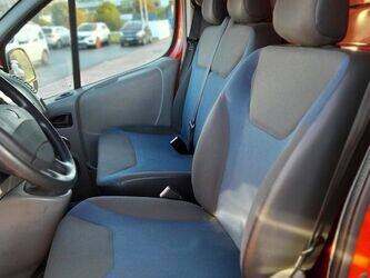 2011-renault-trafic-1432893-46064816