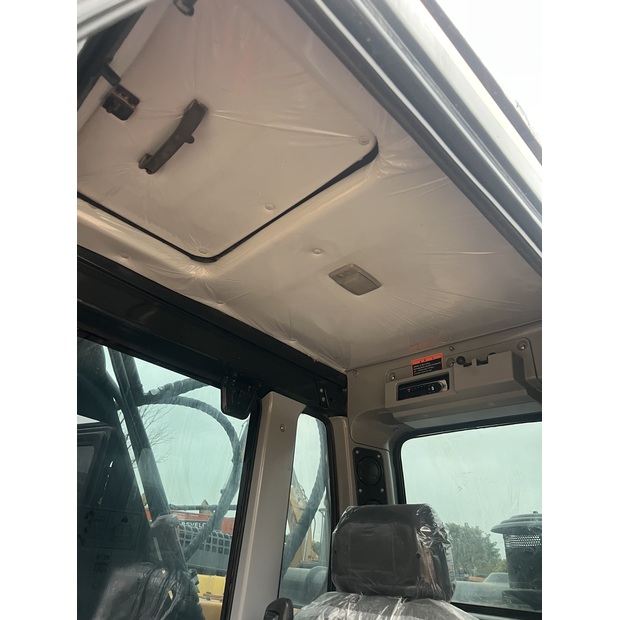 2025 هيونداي HX220HD-46064859