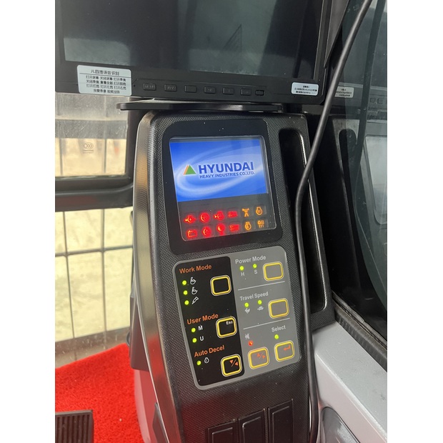 2025 هيونداي HX220HD-46064861