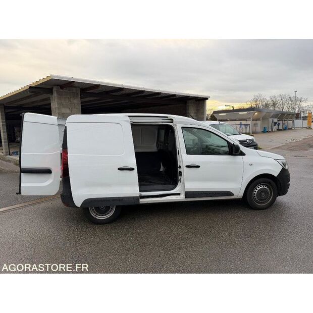2022 Renault Express-46064878