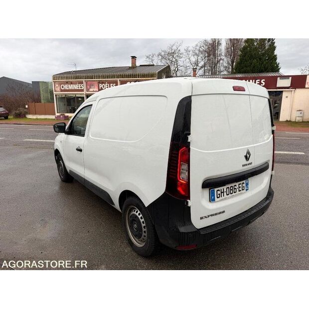 2022 Renault Express-46064880
