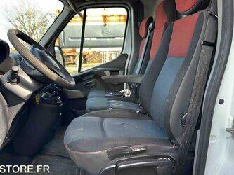 2015-renault-master-1432915-46064934