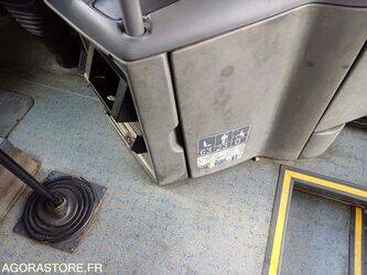 2011-mercedes-benz-intouro-1432929-46064987