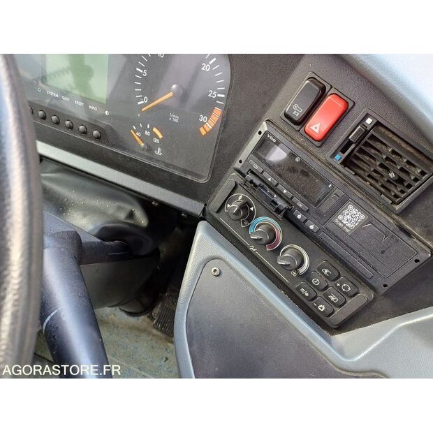 2011 Mercedes-Benz INTOURO-46064989