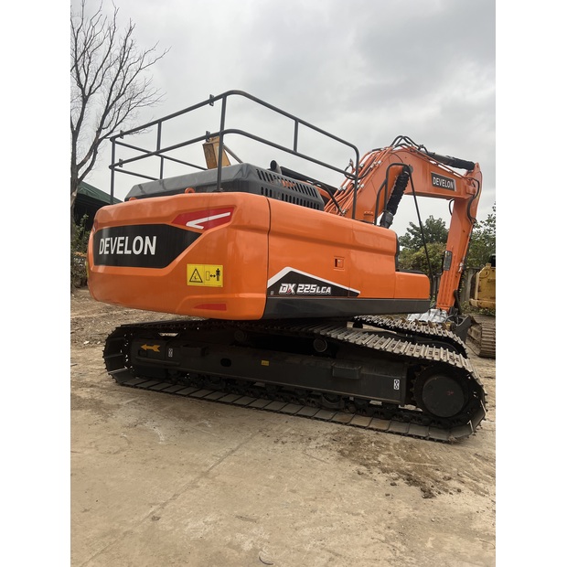 2025 ديفيلون DX225LCA-46065072