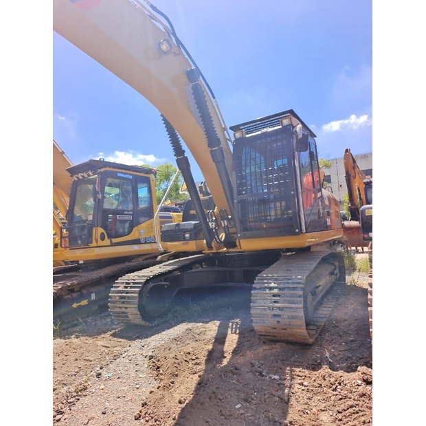 2025 Caterpillar 324DL-46065155