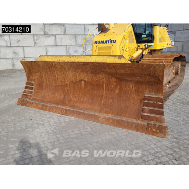 2015 كوماتسو D61PXI-23-46065389