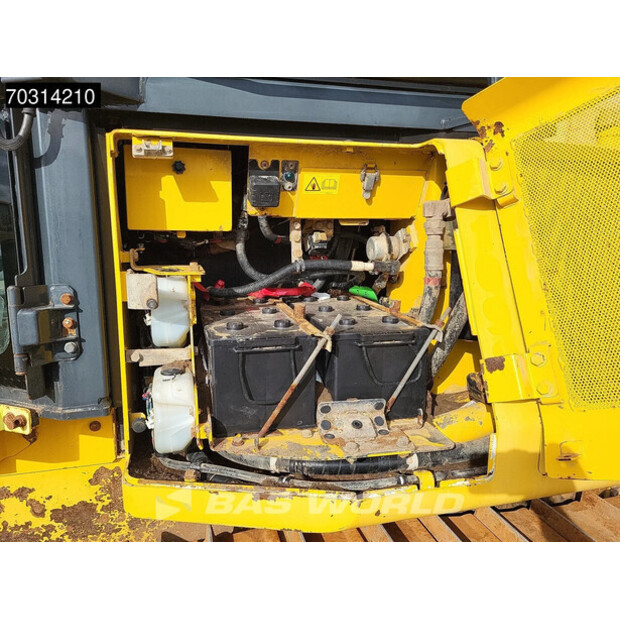 2015 كوماتسو D61PXI-23-46065394