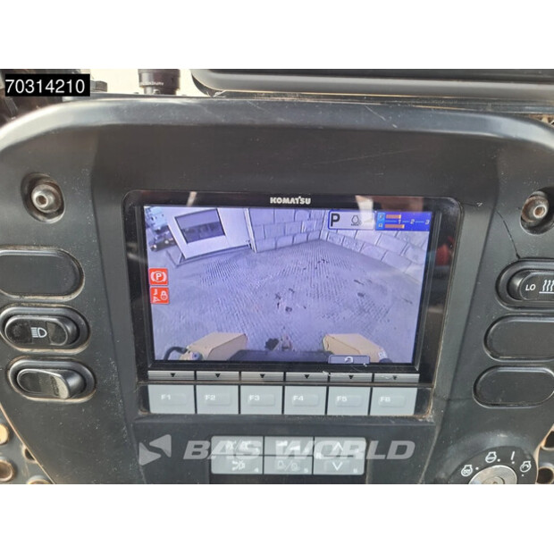 2015 كوماتسو D61PXI-23-46065411