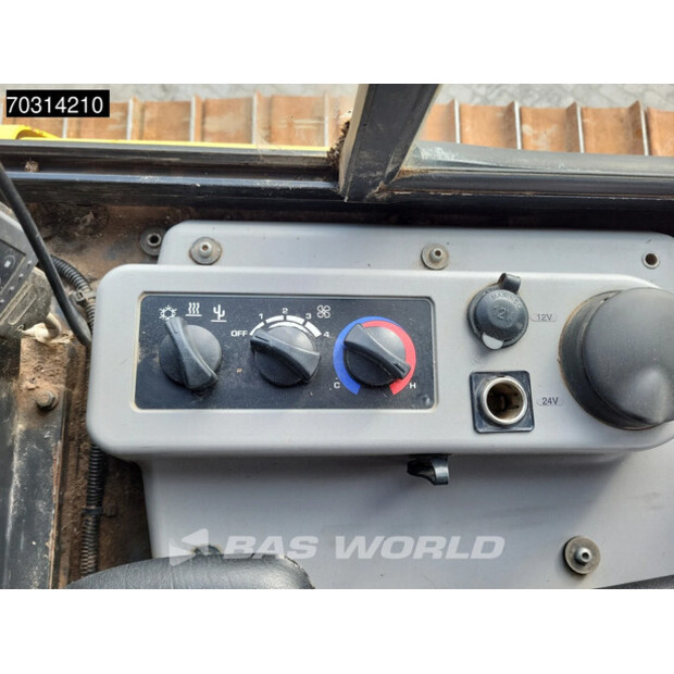 2015 كوماتسو D61PXI-23-46065412