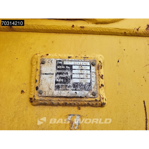 2015 كوماتسو D61PXI-23-46065417