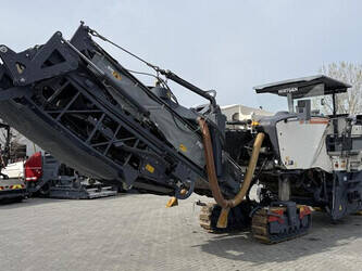 Image de Pulvérisateurs d`asphalte 2017 Wirtgen W 250i À vendre à Pays-Bas