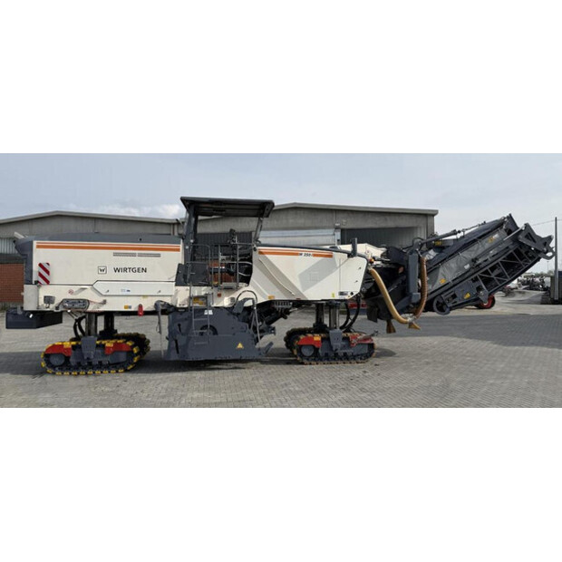 2017 فيرتجين W 250i-46067586