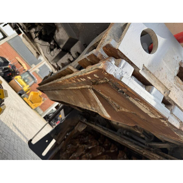 2017 فيرتجين W 250i-46067655