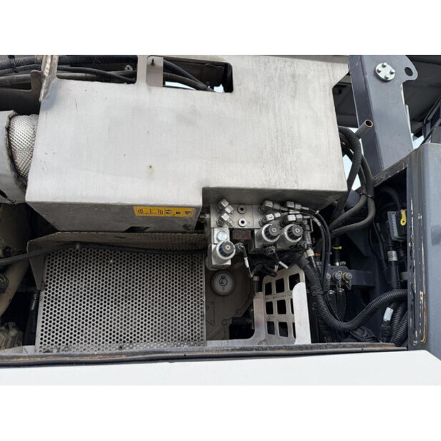 2017 فيرتجين W 250i-46067728