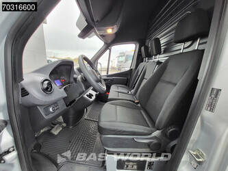 2022-mercedes-benz-sprinter-215cdi-1433721-46068528