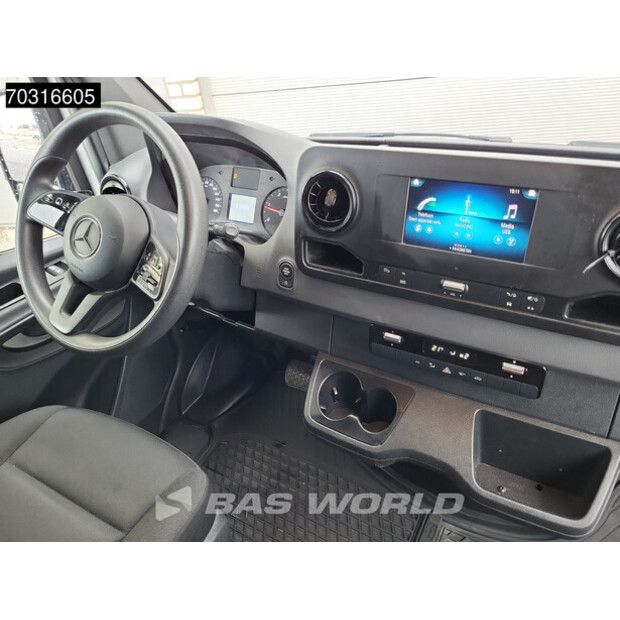 2022 Mercedes-Benz Sprinter 215CDI-46068543