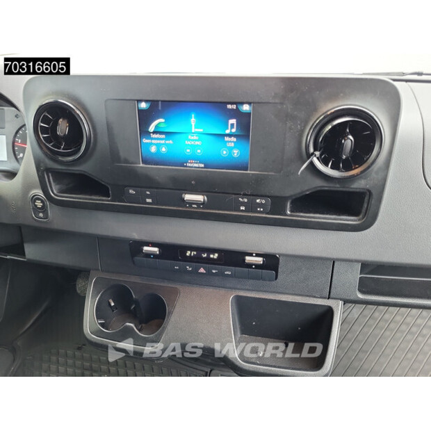 2022 Mercedes-Benz Sprinter 215CDI-46068544