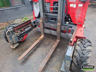 2011-moffet-m5-25-4-46068740