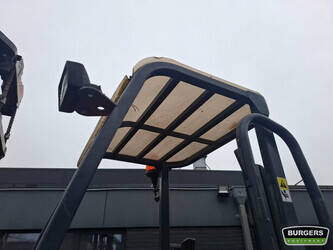 2011-moffet-m5-25-4-46068761