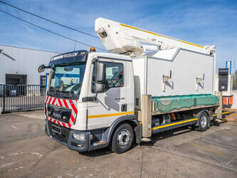 صورة ل رافعات هوائية 2016 مان TGL 12.220