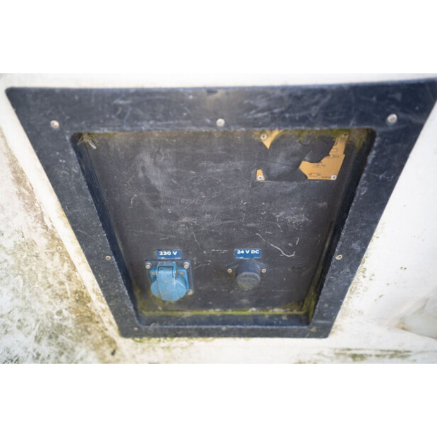 2016 MAN TGL 12.220-46069228