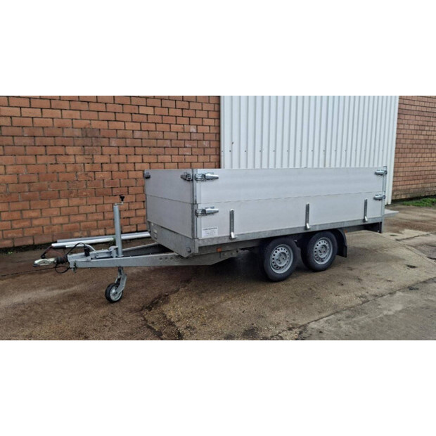 BW Trailer 02T-46069339