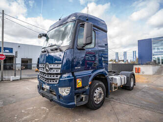 صورة ل رؤوس شاحنات 2017 مرسيدس بنز Arocs 1846 EURO 6