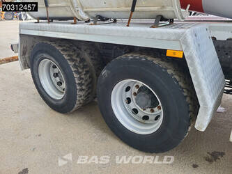 2016-mercedes-benz-arocs-3240-1433753-46069973