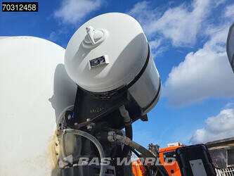 2016-mercedes-benz-arocs-3240-1433754-46070008