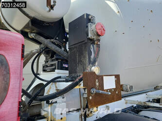 2016-mercedes-benz-arocs-3240-1433754-46070009